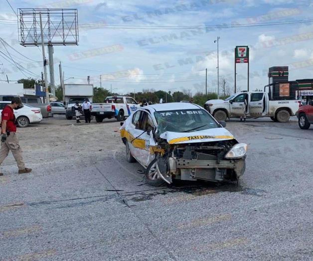 Choque triple en la Ribereña; 3 lesionados