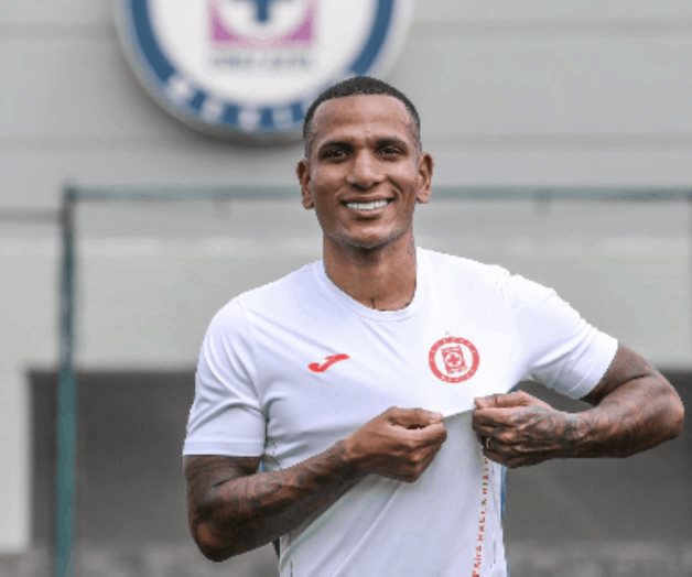 Anuncia Cruz Azul la llegada de Otero