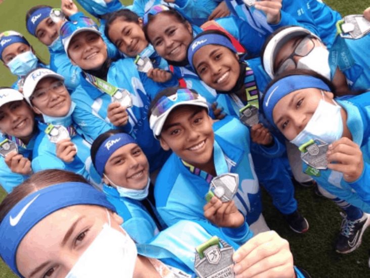 … Y ellas regresan con la plata … Y ellas regresan con la plata