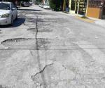 Exigen vecinos rehabilitar calle