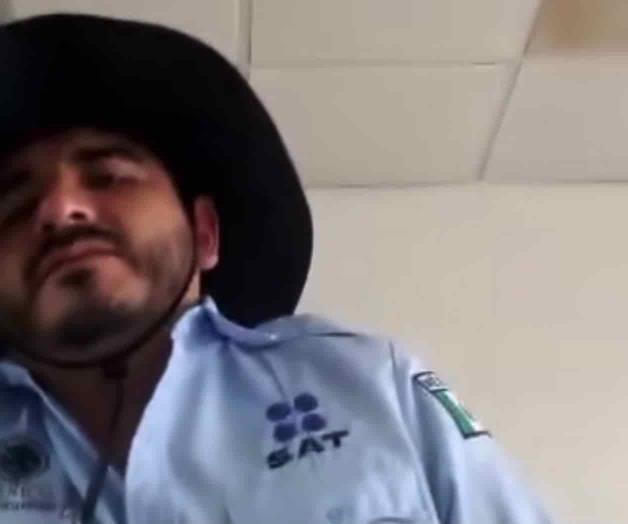 Cesan a aduanal por extorsión