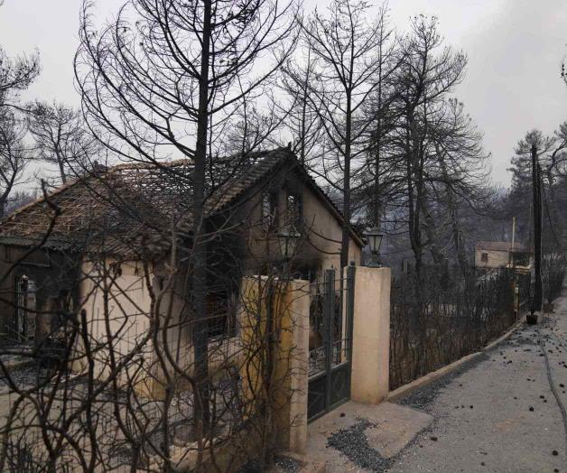 Huyen miles de siniestros