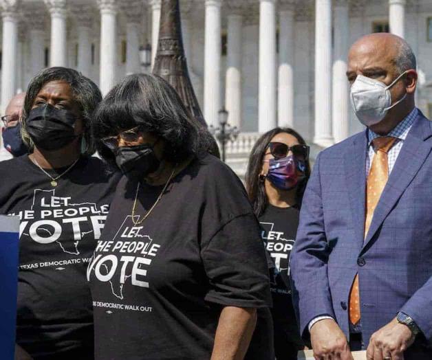 Topan en muro demócrata