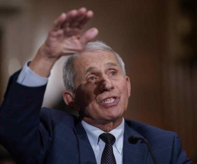 Fauci espera que la FDA otorgue aprobación total a vacunas