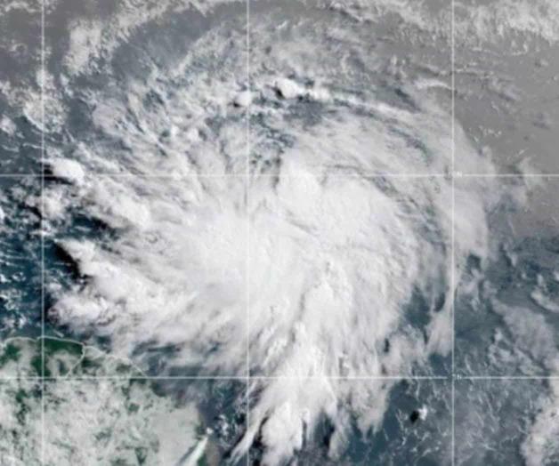 Tormenta tropical Kevin cobra fuerza en el océano Pacífico