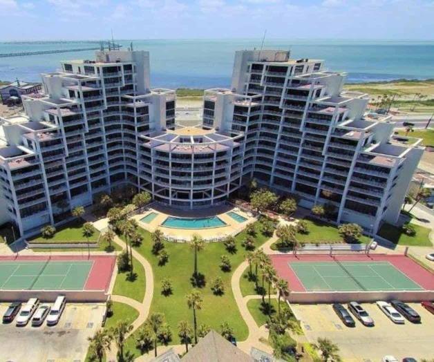 Mata hombre a tres mujeres en la Isla del Padre