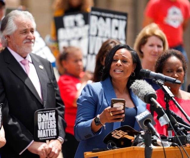 Bloquean arrestos de representantes demócratas