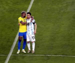 Habría rechazado Messi el '10' de Neymar en el PSG