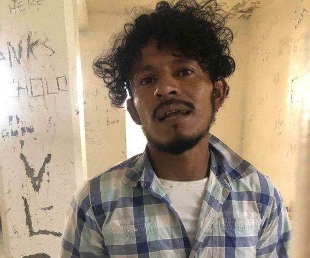 Son bravucones... ¡con las esposas!