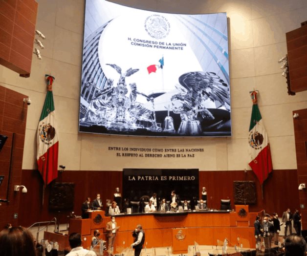 Urge AMLO aprobar leyes