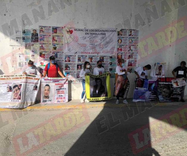 Ceden laterales del puente para pesquisas de buscados