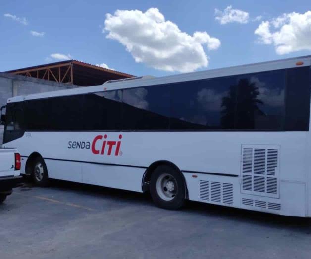 Prensa autobús a mujer de la Cavazos Lerma Prensa autobús a mujer de la Cavazos Lerma
