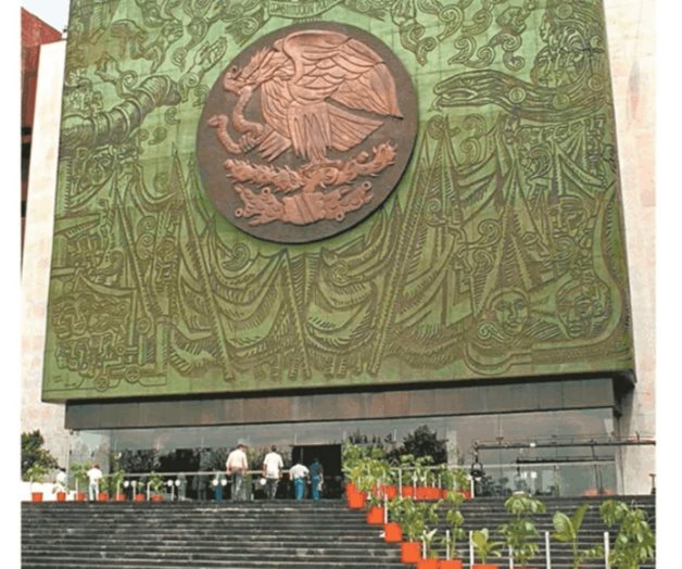 Avanza en comisiones ley de juicio político