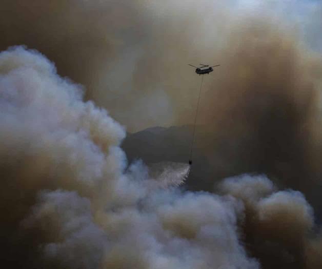 Turquía: Avión ruso se estrella al combatir llamas; 8 mueren