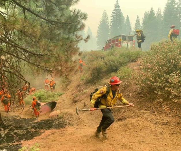 Miles de casas en riesgo por incendios en oeste de EEUU
