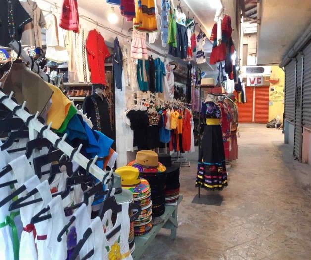 Sobrevive Mercado Zaragoza entre crisis