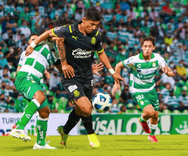 Se topan las Chivas con Acevedo