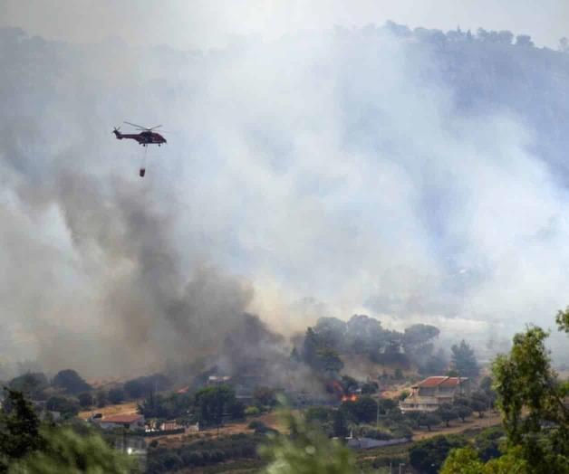 Estallan más incendios forestales en las afueras de Atenas