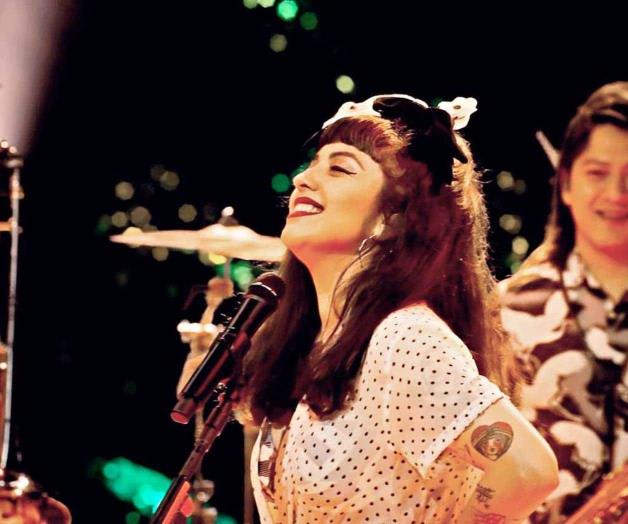 Mon Laferte confirma estar embarazada