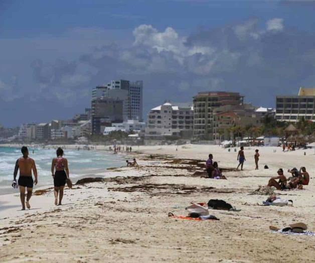 Caribe mexicano se prepara para llegada de huracán Grace