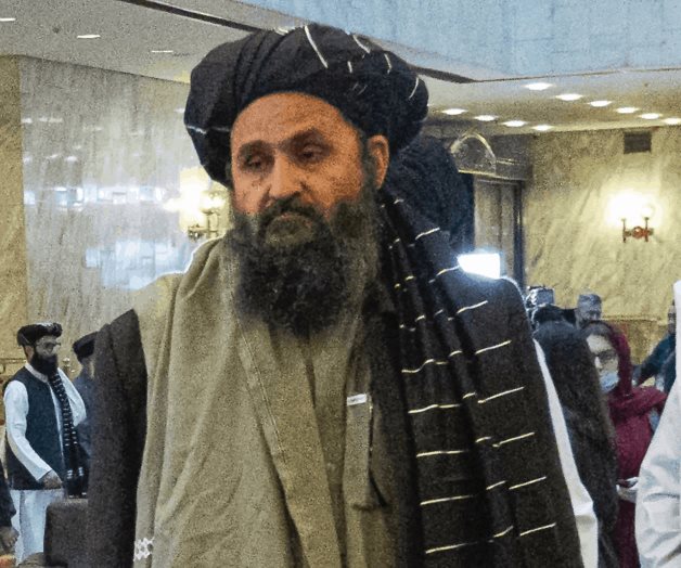 Ascenso de mulá refleja largo camino de regreso del Talibán