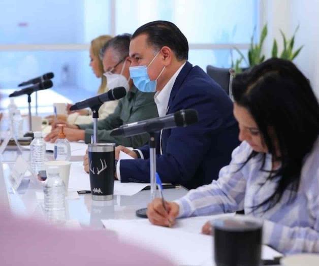 Señalan a cajeros de robo a clientes