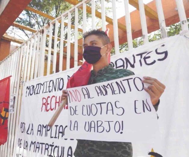 Gana ante Corte su derecho a estudiar en UABJO sin pagar altas cuotas