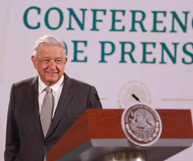 Celebra AMLO la opinión de Banxico
