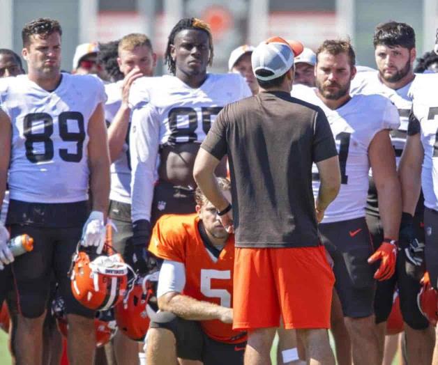 Browns pierden a Phillips por la mayor parte de la temporada Browns pierden a Phillips por la mayor parte de la temporada