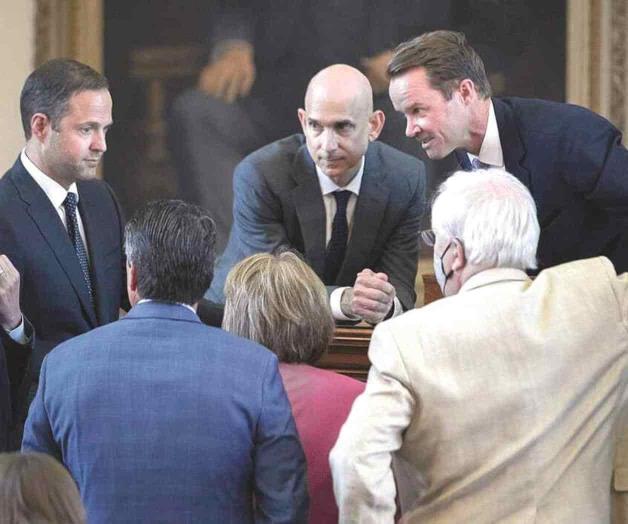 Abandonan lucha tres demócratas Abandonan lucha tres demócratas