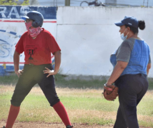 Embisten Amigas de Alco a las Ahijadas