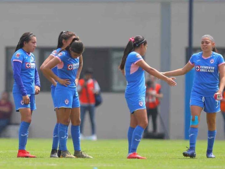 Golean al Cruz Azul unas Tigres perfectas Golean al Cruz Azul unas Tigres perfectas