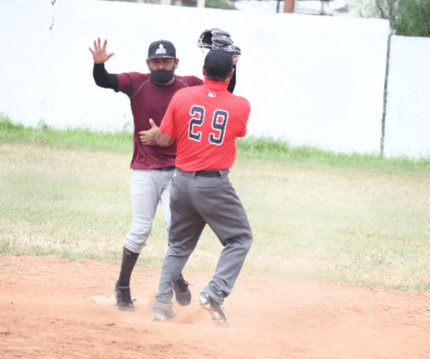 Derrotan Broncos a Amigos de Rolando