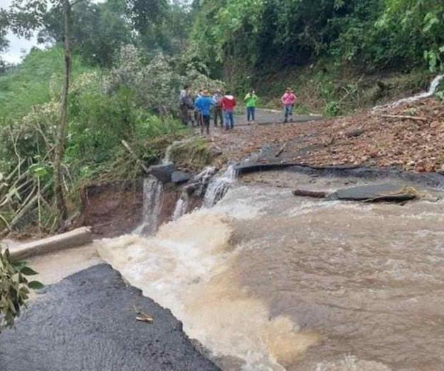 Incomunicados al pasar Grace