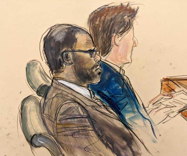 Acusadora de R. Kelly dice que abusó de ella a los 17 Acusadora de R. Kelly dice que abusó de ella a los 17
