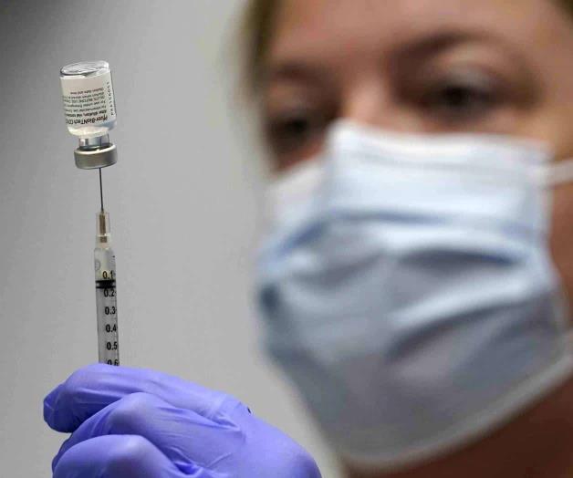 Aprueban vacuna antiCovid de Pfizer