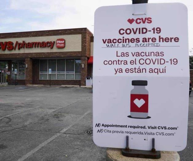 CVS requerirá a farmacéuticos y enfermeras que se vacunen
