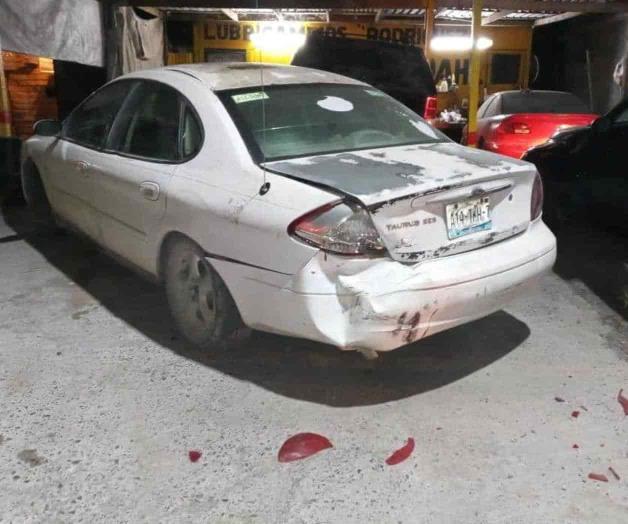 Impacta auto estacionado de madrugada en la Esperanza