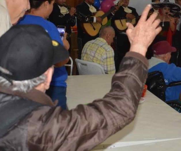 Organizan acciones a favor de abuelitos