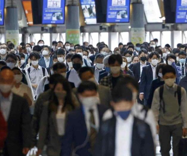 Japón amplía zonas de emergencia por repunte de COVID-19