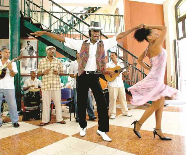 Incluye género musical en acto oficial