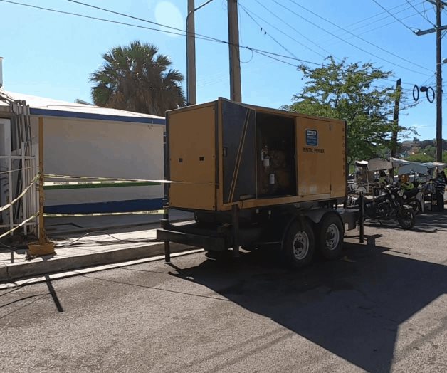 Redobla Comapa  asedio contra CFE