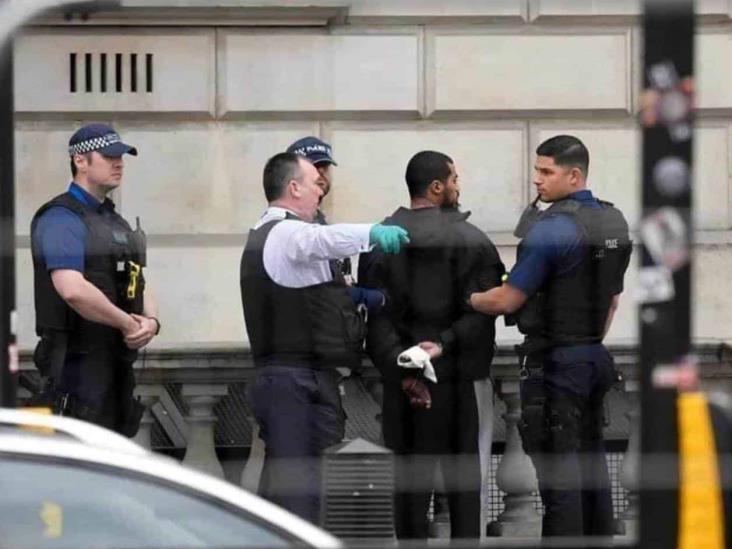 Policía de Londres detiene a sospechoso de contaminar comida Policía de Londres detiene a sospechoso de contaminar comida