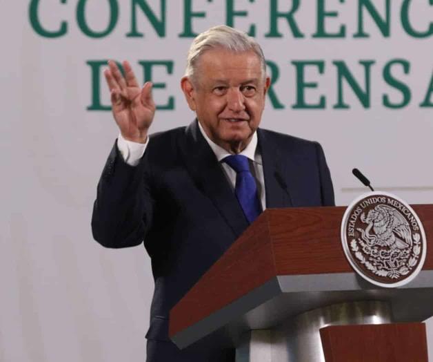 Asegura AMLO haber sacado del hoyo a Pemex