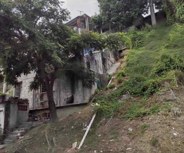 Se deslava cerro; quedan familias en riesgo