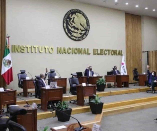 Aprueba el INE los lineamientos para revocación de mandato