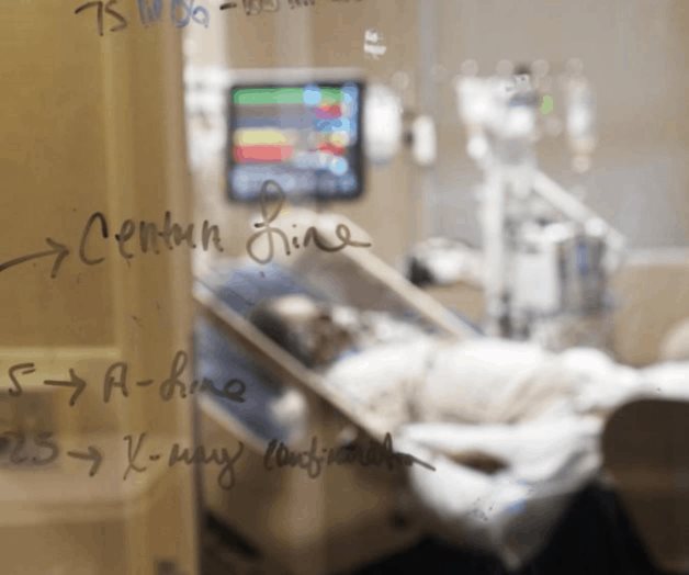 Luisiana: Hospitales abarrotados por el virus esperan a Ida