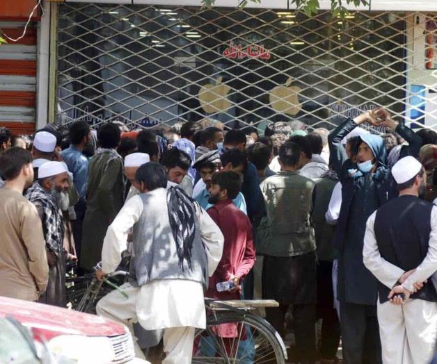 Cierran talibanes el aeropuerto de Kabul Cierran talibanes el aeropuerto de Kabul