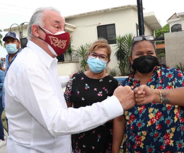 Exitoso recorrido de Héctor Garza Exitoso recorrido de Héctor Garza