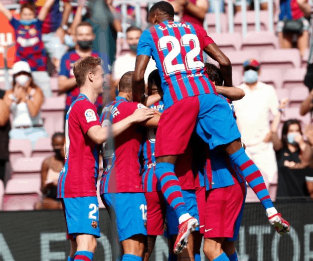 Afición del Barsa clama por ‘Lio’ e insulta a PSG en el Camp Nou